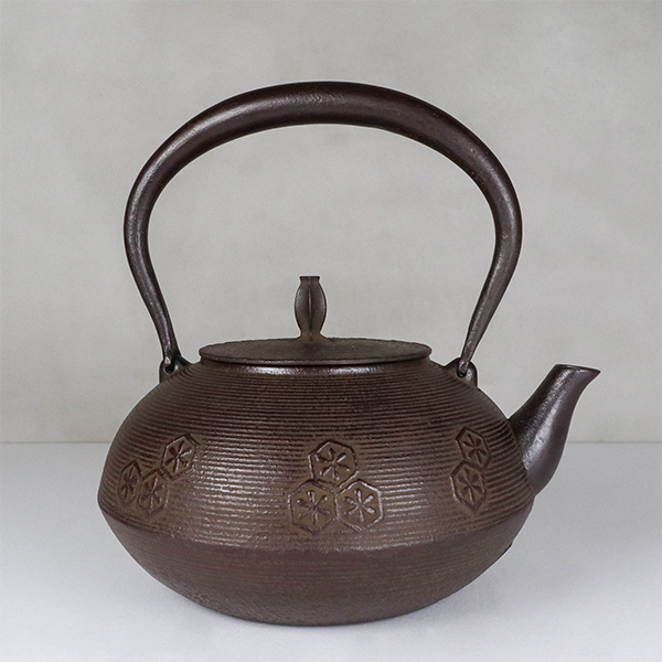 【佐藤勝久】平丸型 糸目龜甲 鐵壺1.5L