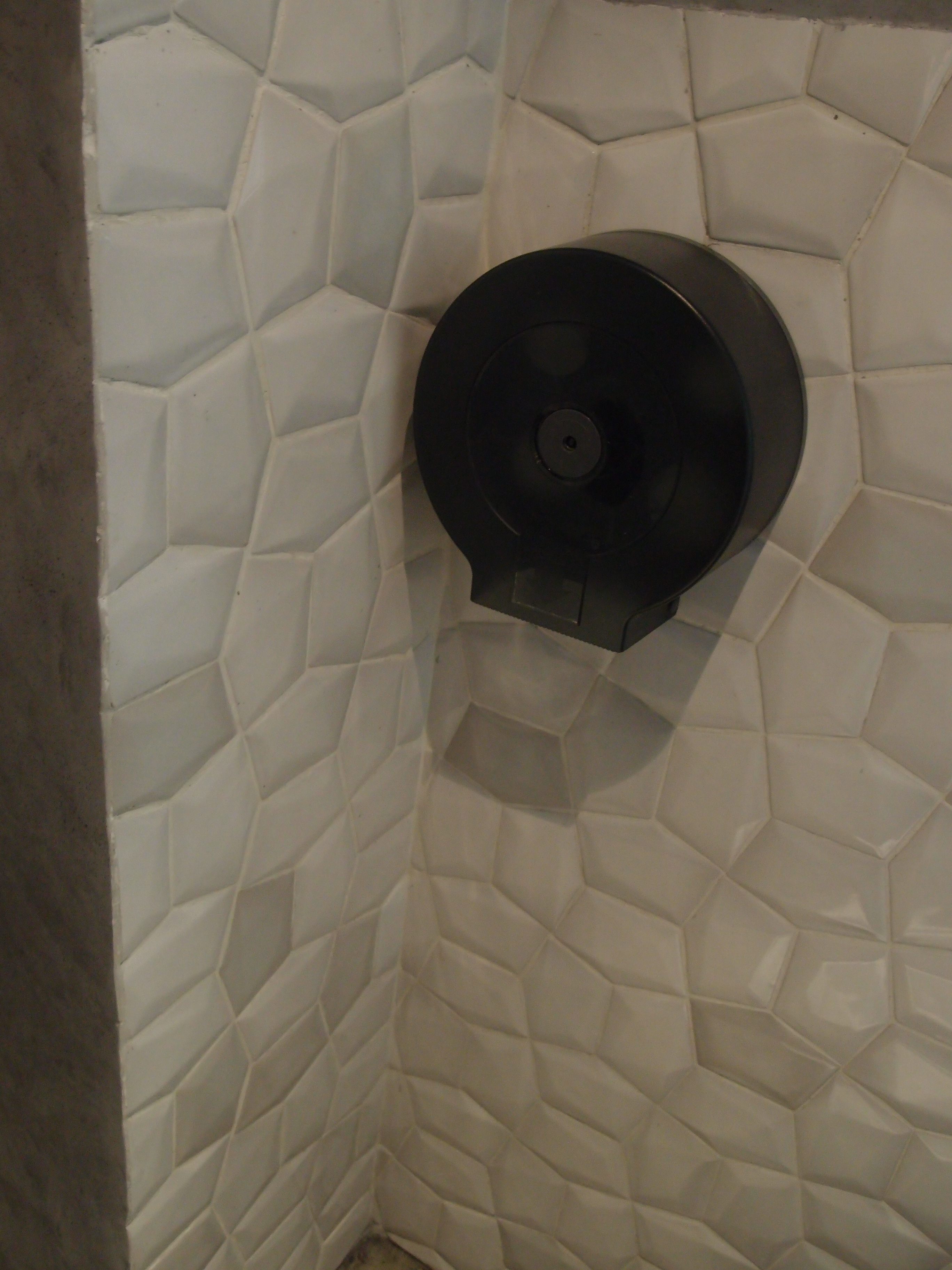 Tipping Point Brewing Co.,tipping point bar,thai ceramic tile,thai handmade tile Rocca,topworlds