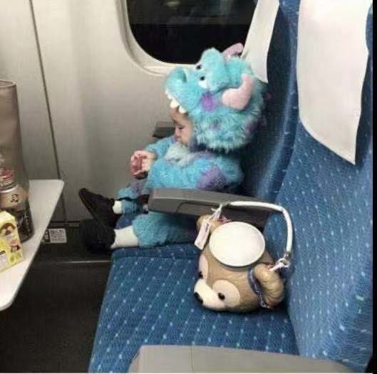 卡通毛怪造型連身衣