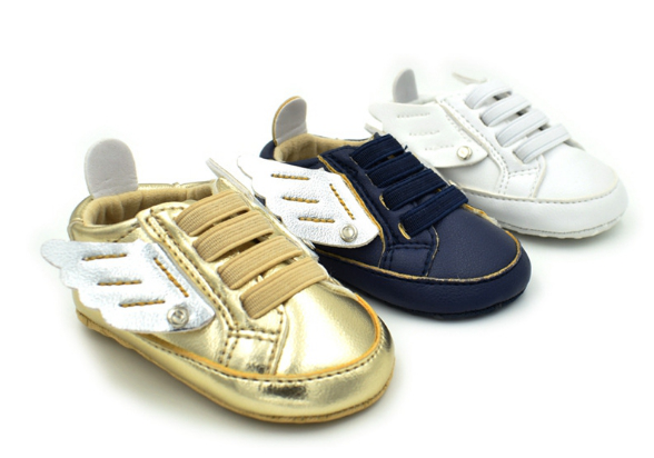 翅膀嬰兒學步鞋