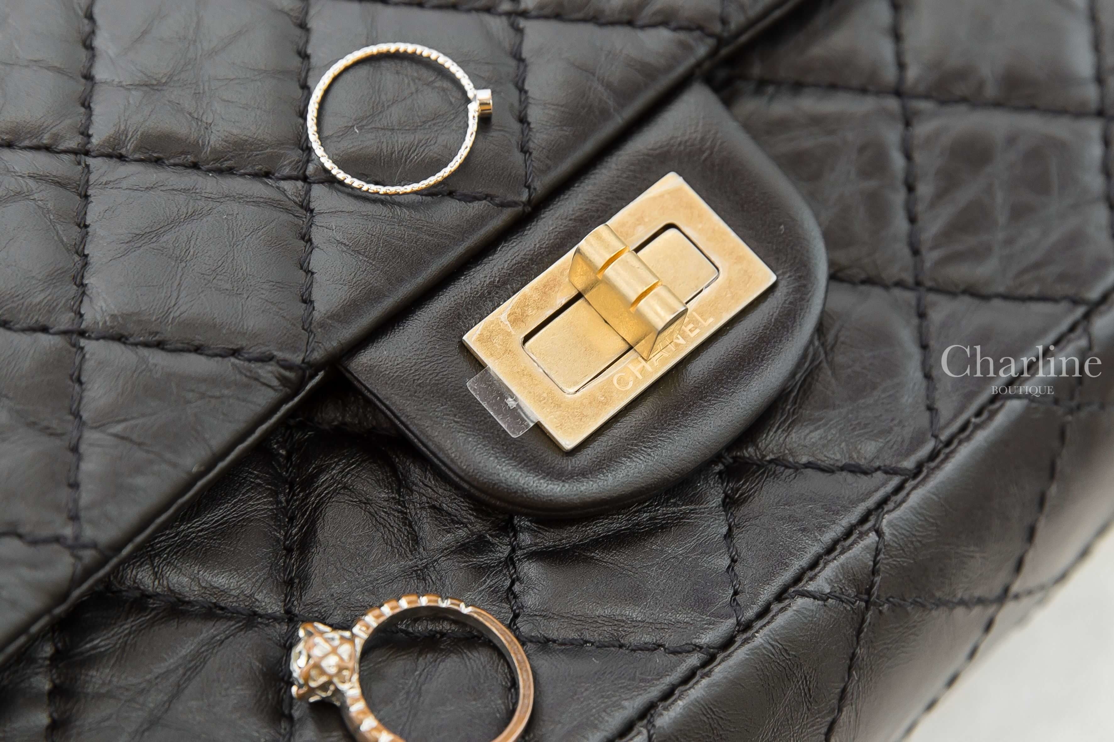 Chanel 2.55 Handbag 黑色金釦金鍊仿舊小牛皮菱格紋肩背包