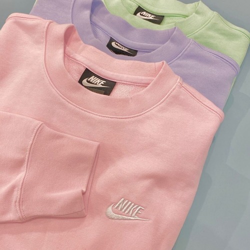 NIKE PASTEL MINI LOGO CREW