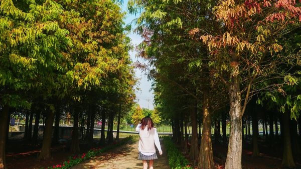 針織背心學院風穿搭方式