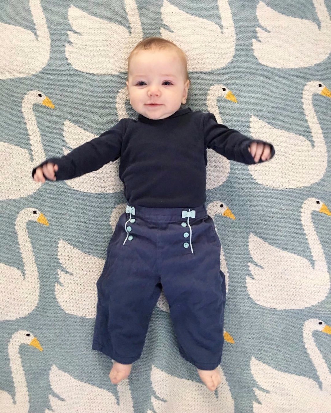 歐美天鵝秋冬熱賣款嬰兒毯