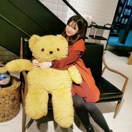 紅色針織上衣穿搭