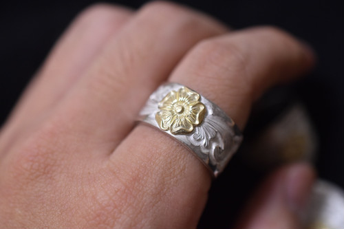 LOVE 系列 18k 點金玫瑰唐草戒指