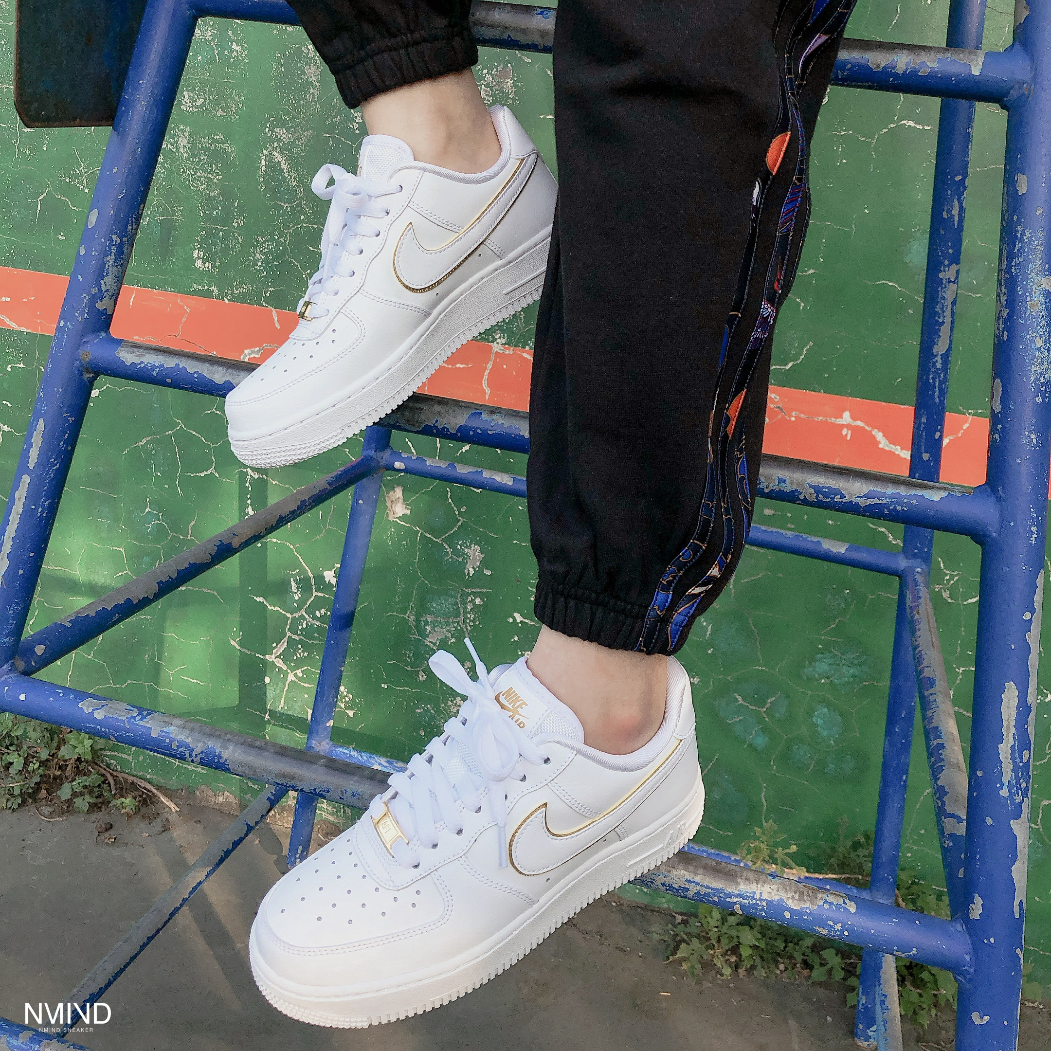 n mind sneaker