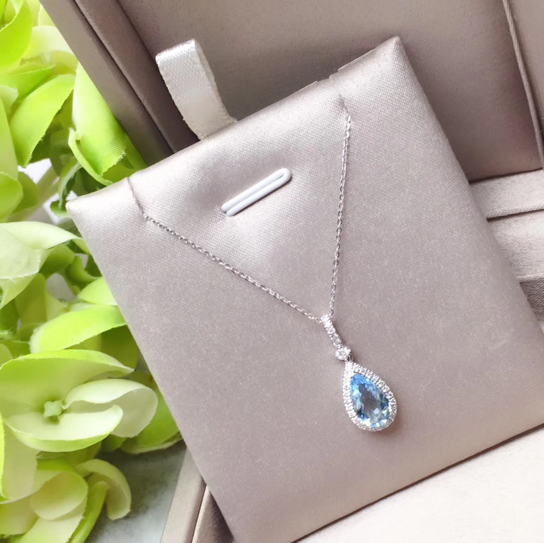 18K 白金海藍寶項鍊