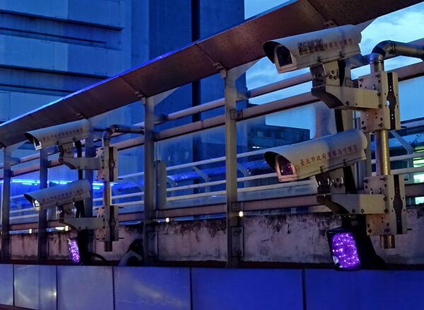 公館商圈 水源市場 天橋上架有多支監視器