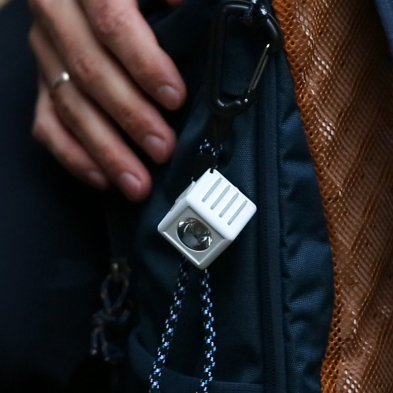 CUBEAM 多用途便攜式防水燈 │重量30g │USB Type C 快速充電│IPX-4 防水│3種亮度模式