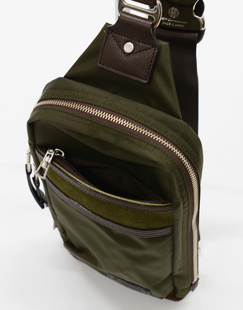 Density Sling bag No.01388