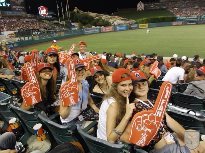 FLS發現加州營。