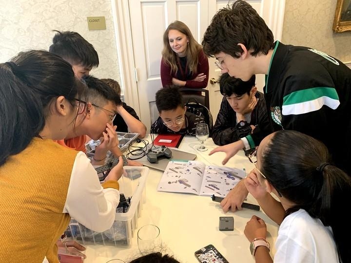 FLS哈佛STEM科學營。