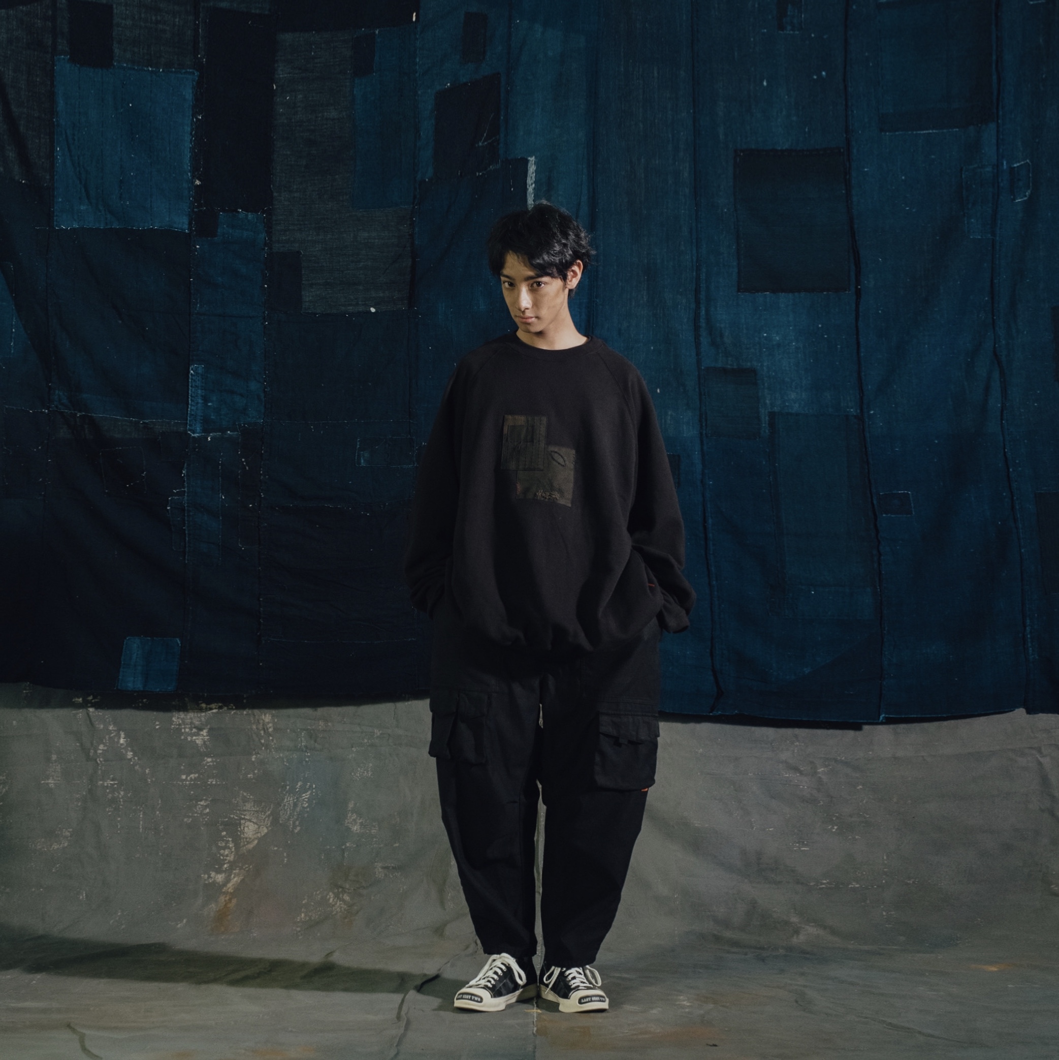 GOOPiMADE x SYNDRO  “NEEDLE MAN” LOOSE FIT SWEAT SHIRT - Black