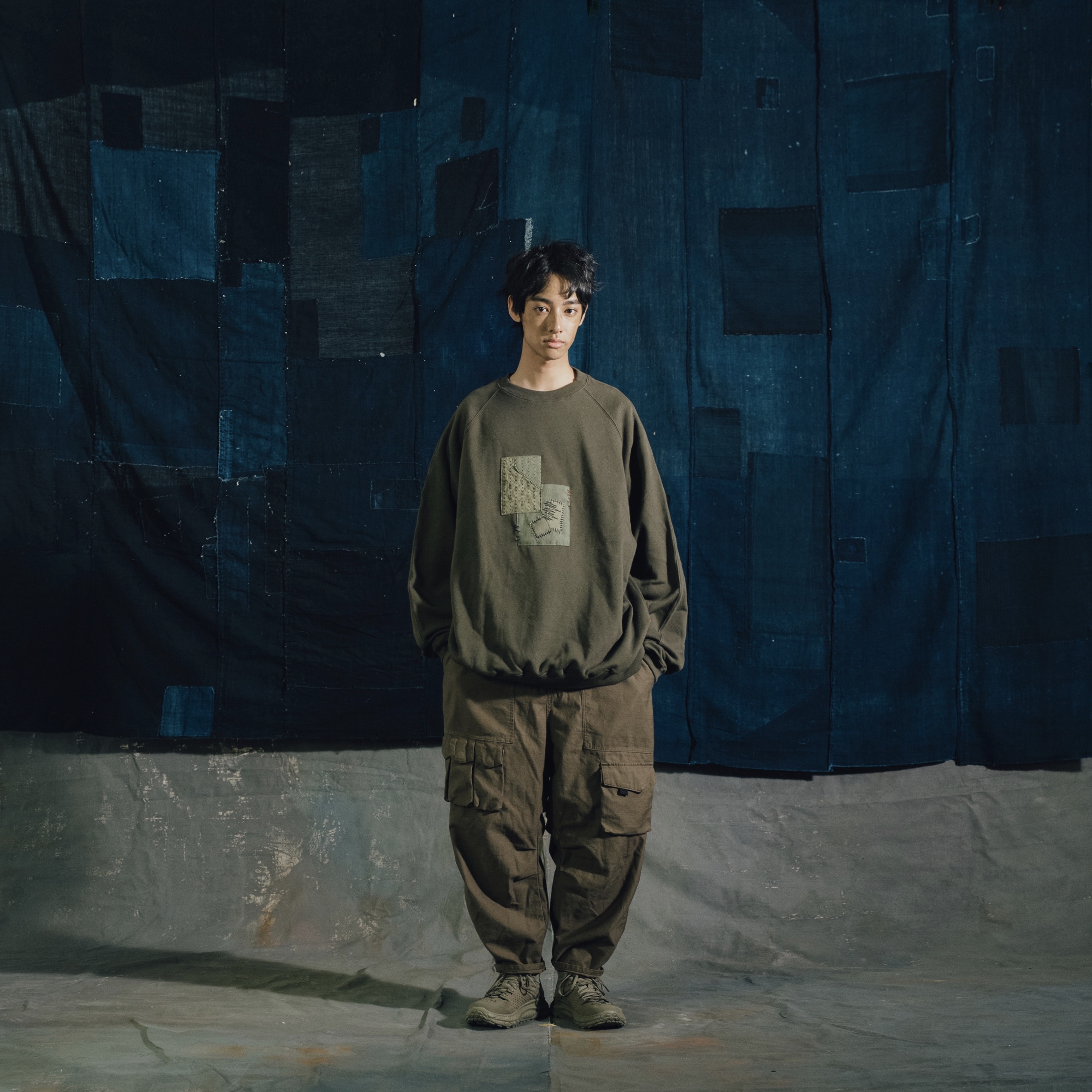 GOOPiMADE x SYNDRO  “NEEDLE MAN” LOOSE FIT SWEAT SHIRT-Olive
