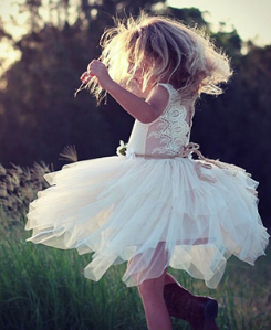 蕾絲露背連身蓬裙