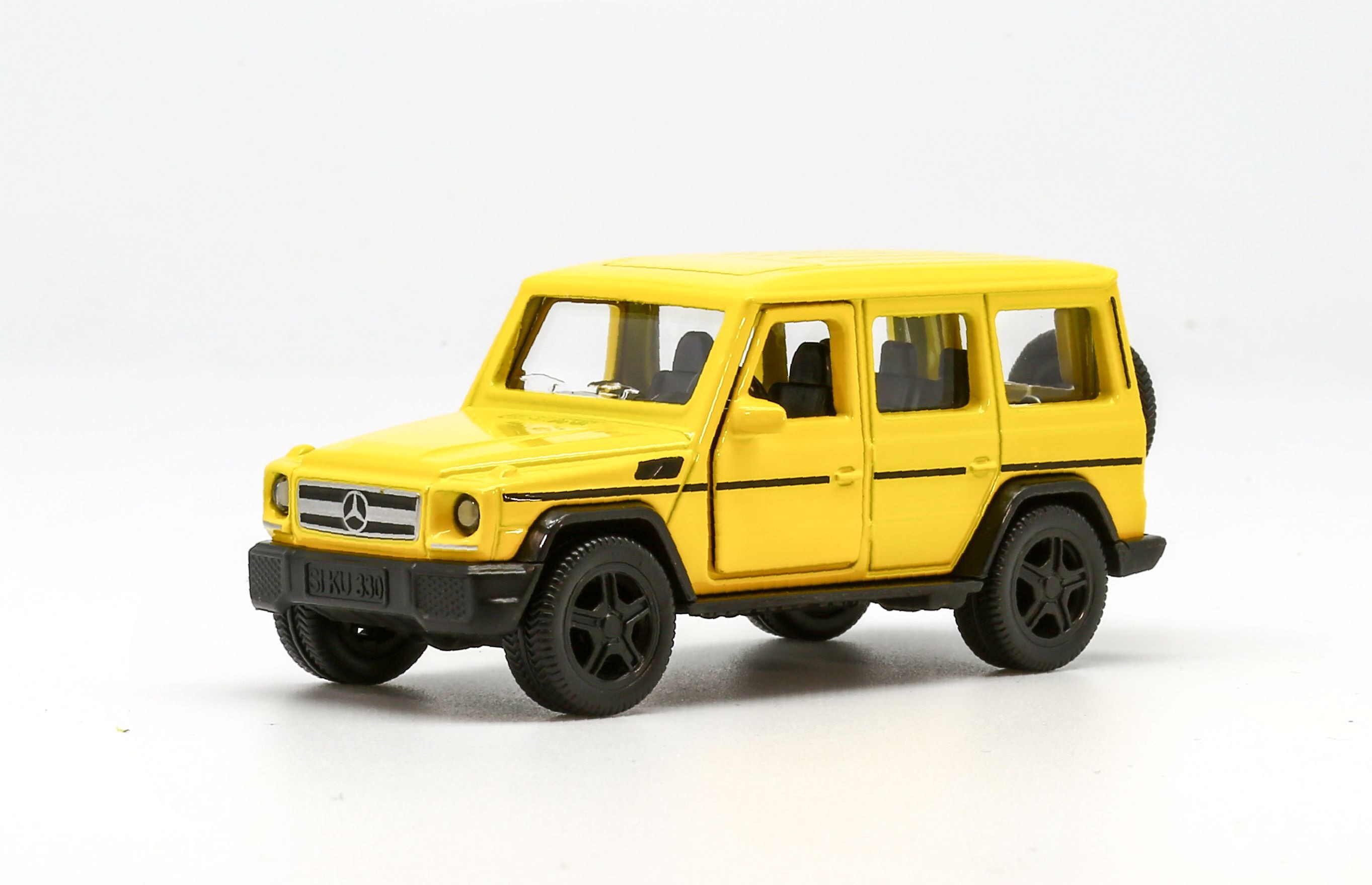 Siku 2350 Mercedes-Benz G65 AMG