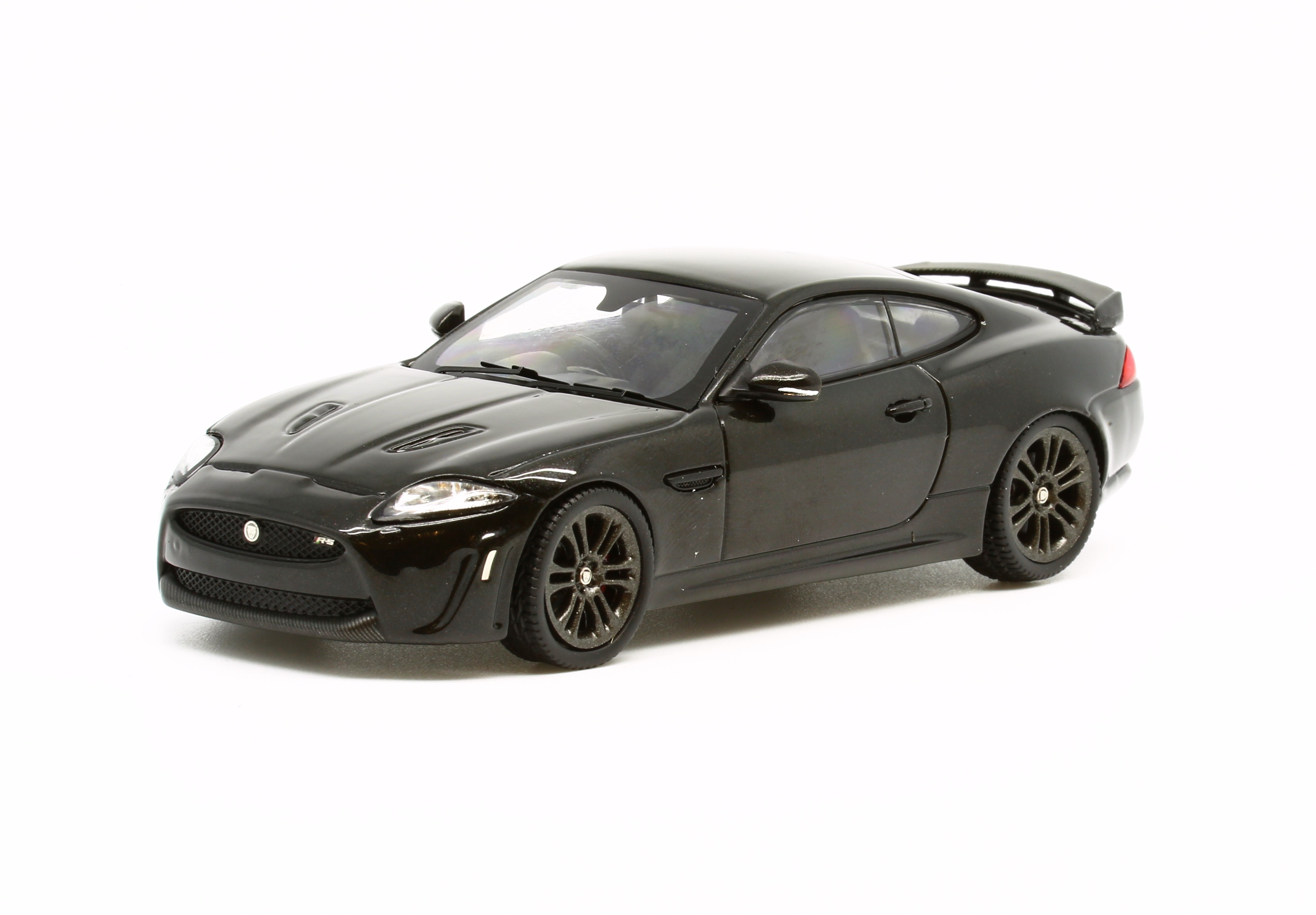 1/43 IXO Jaguar XKR-S Ultimate Black (279386)