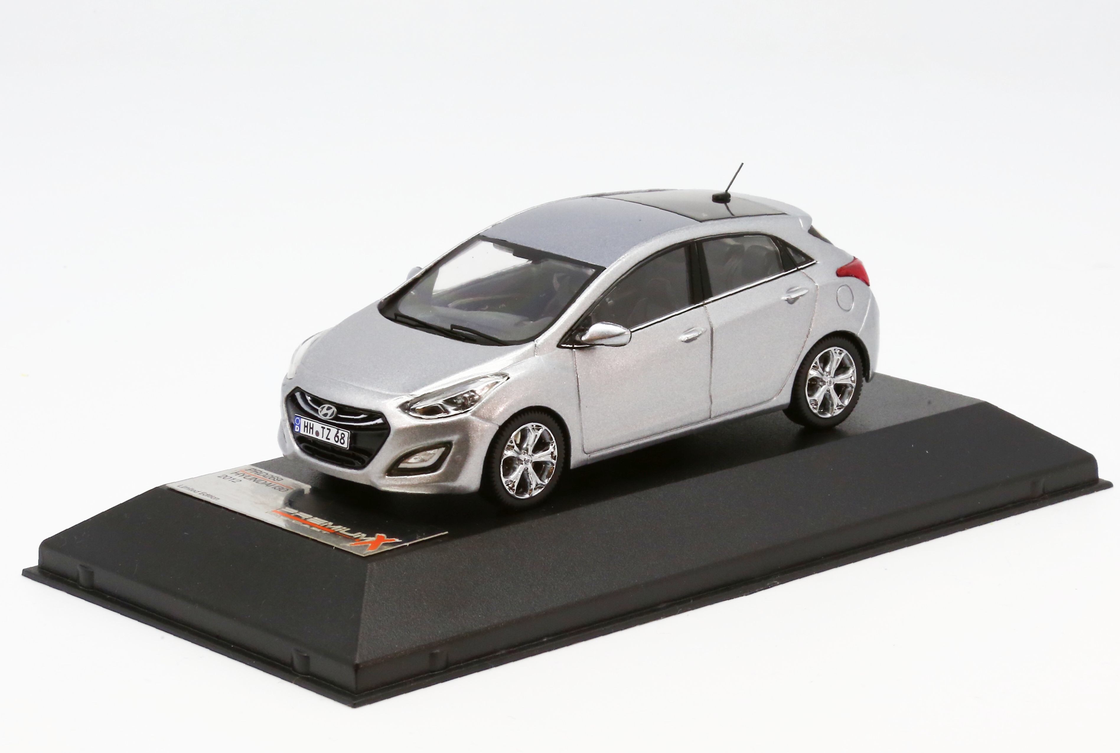 1/43 PremiumX PRD269 Hyundai i30 2012 Silver