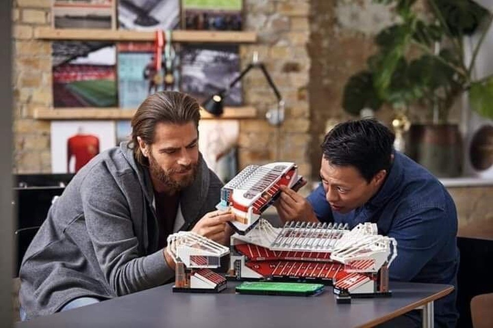 LEGO Creator Expert 10272 : 奧脫福球場 - 曼聯 殘盒