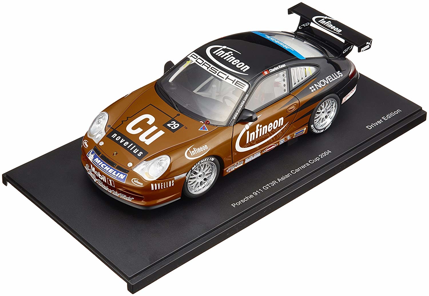 1/18 AUTOART PORSCHE 911 GT3R ASIAN CARRERA CUP 2004 CHARLES KWAN #1 (80487)