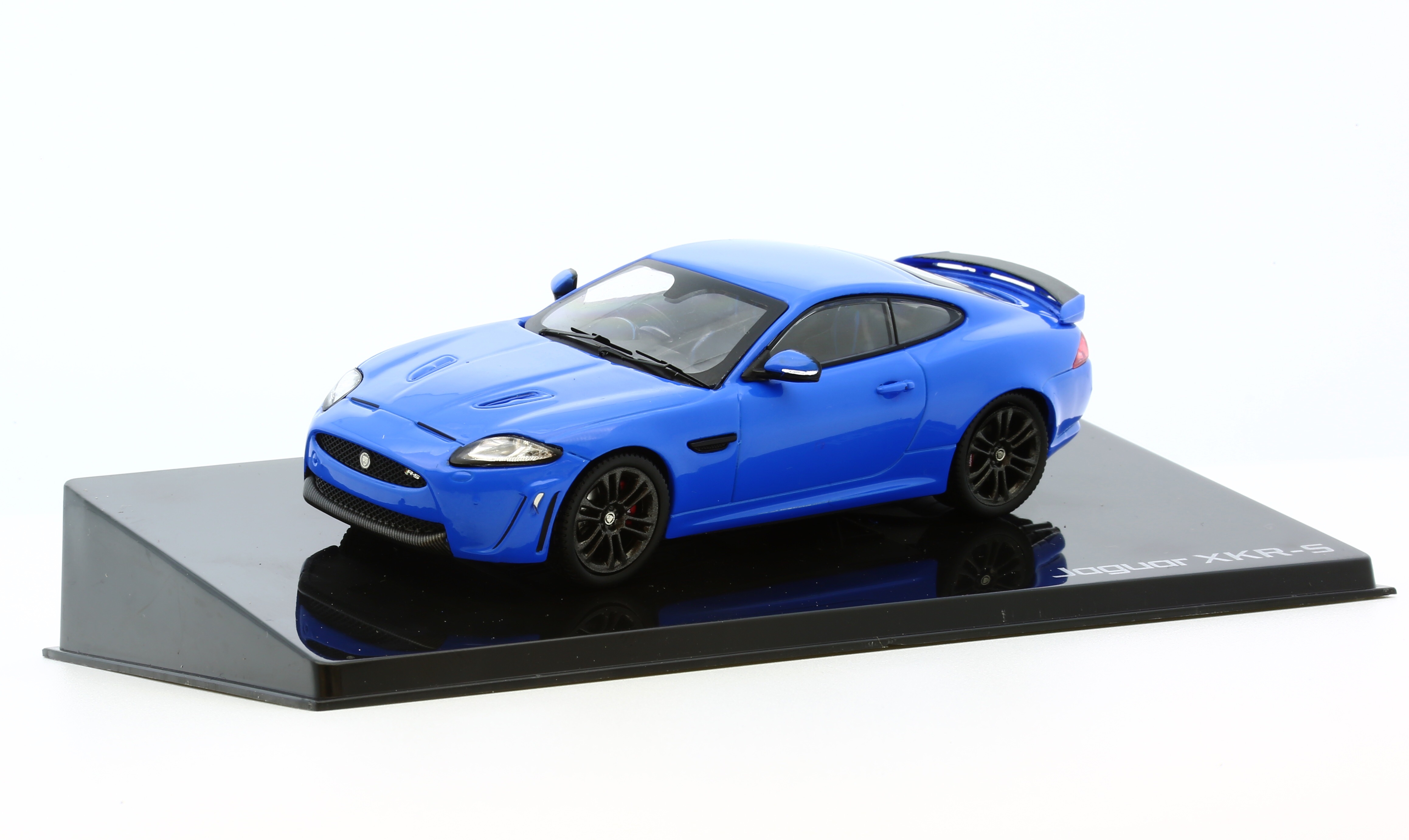 1/43 IXO Jaguar XKR-S French Racing Blue (276354)