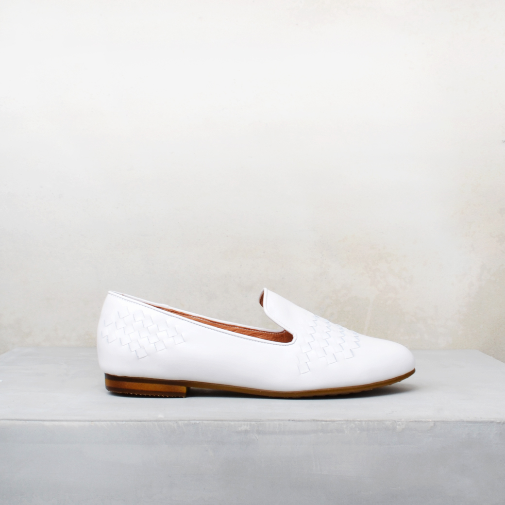 6602 白皮革 手工編織平底鞋