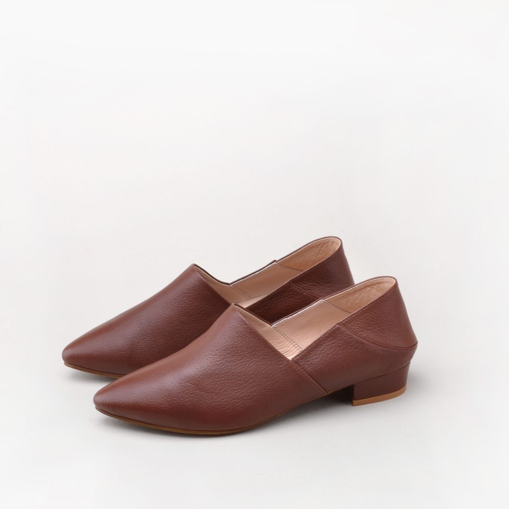 8B95 咖啡 典雅手工尖頭鞋