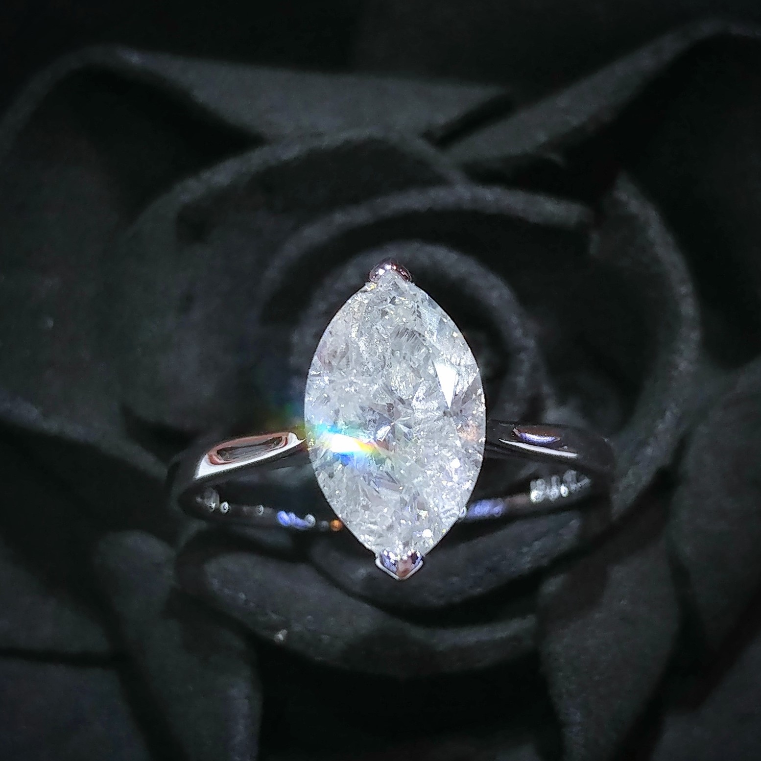 全新18K白金【單粒1卡93份欖尖形鑽石】戒指