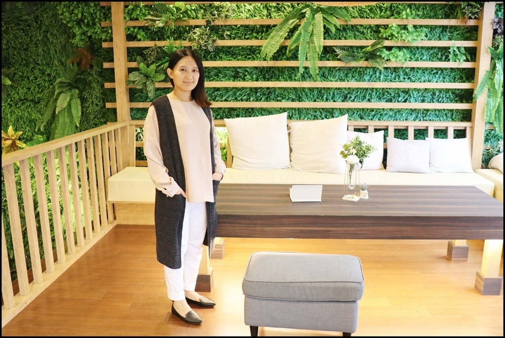 開襟針織背心多層次穿搭