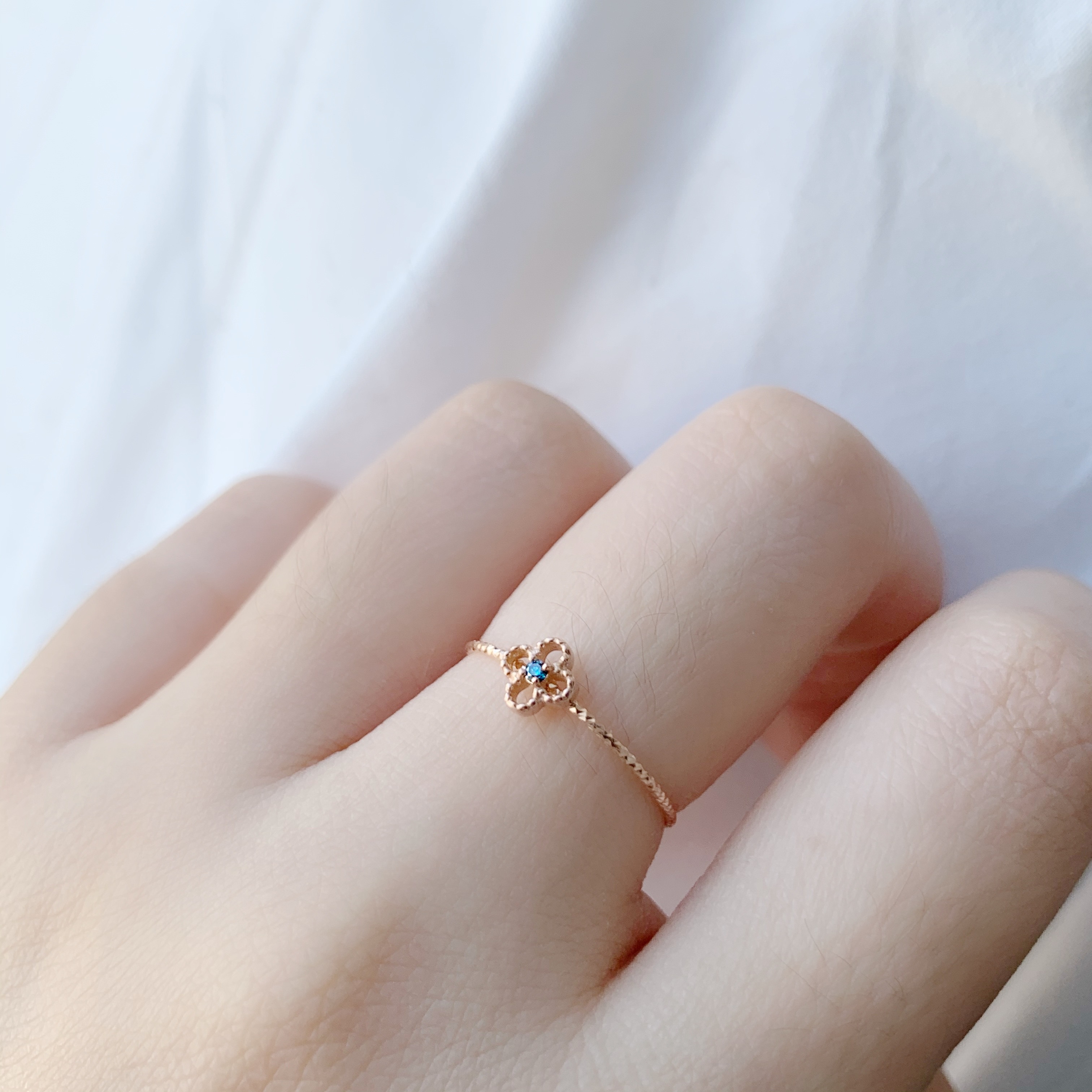 14k 簍空四葉草藍鑽戒指