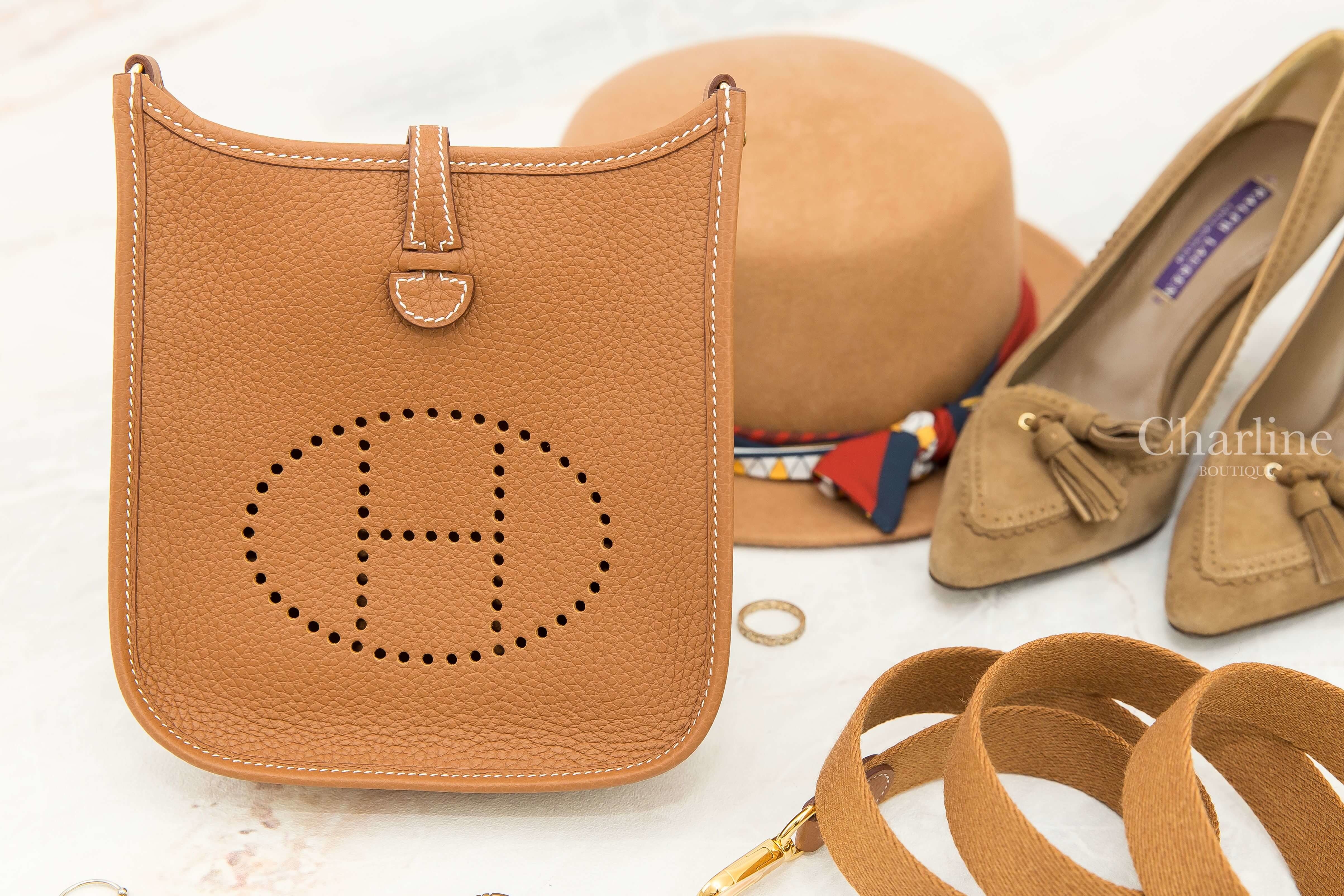 Hermès Evelyne TPM 16cm 37 Gold Taurillon Clemence B刻焦糖色金釦簍空洞洞肩背包-Charline Boutique 精品代購