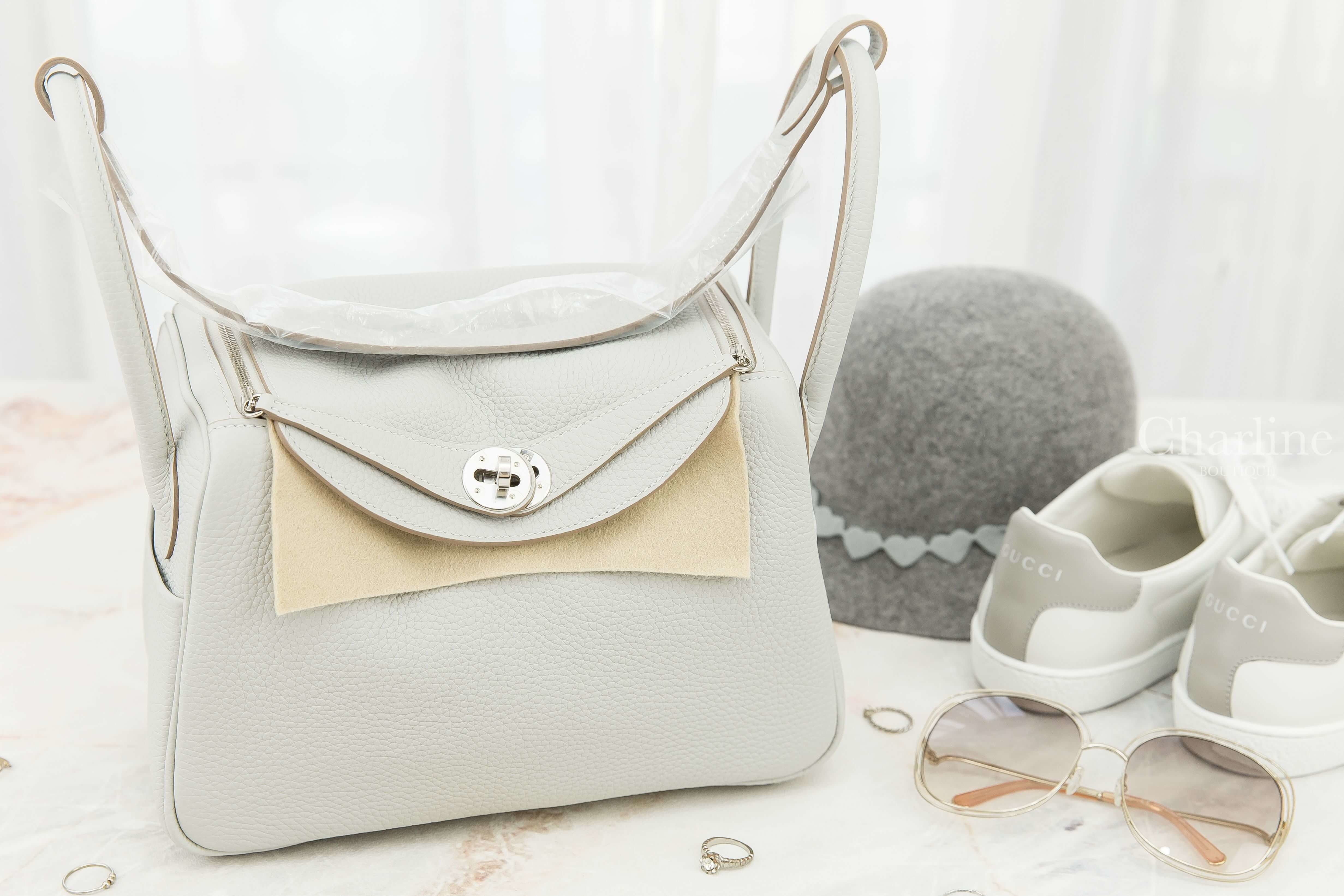 Hermès Lindy 26cm 80 Gris Perle Taurillon Clemence 珍珠灰銀釦
