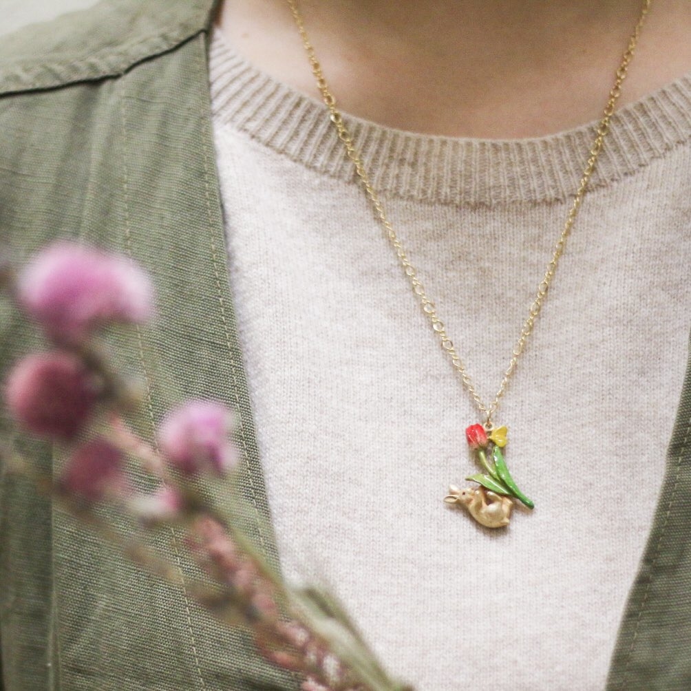 Palnart Poc 日本制兔仔抱花兒頸鏈