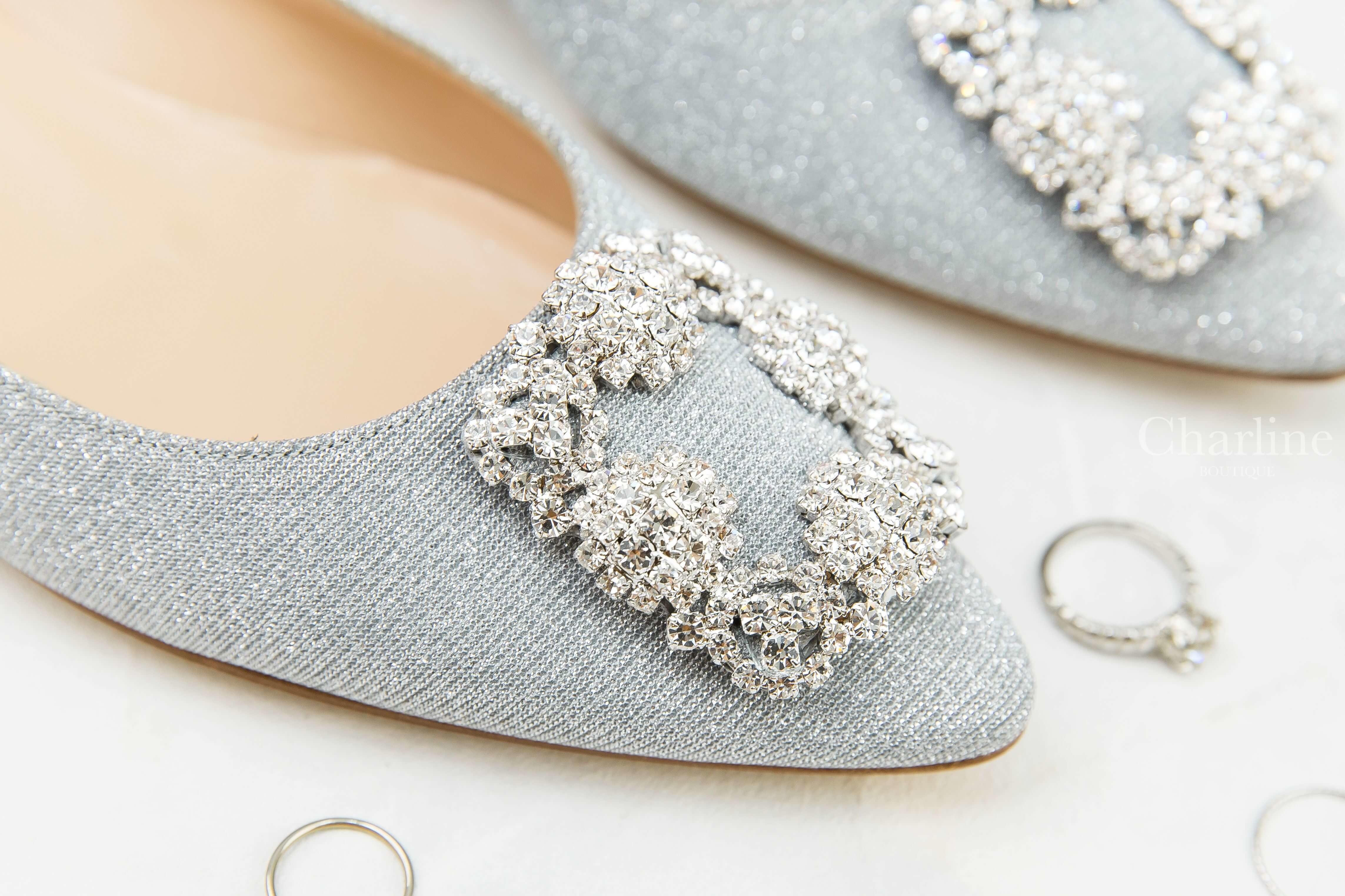 Manolo Blahnik Hangisiflat Glitter 銀色銀蔥銀色鑲鑽方釦平底鞋