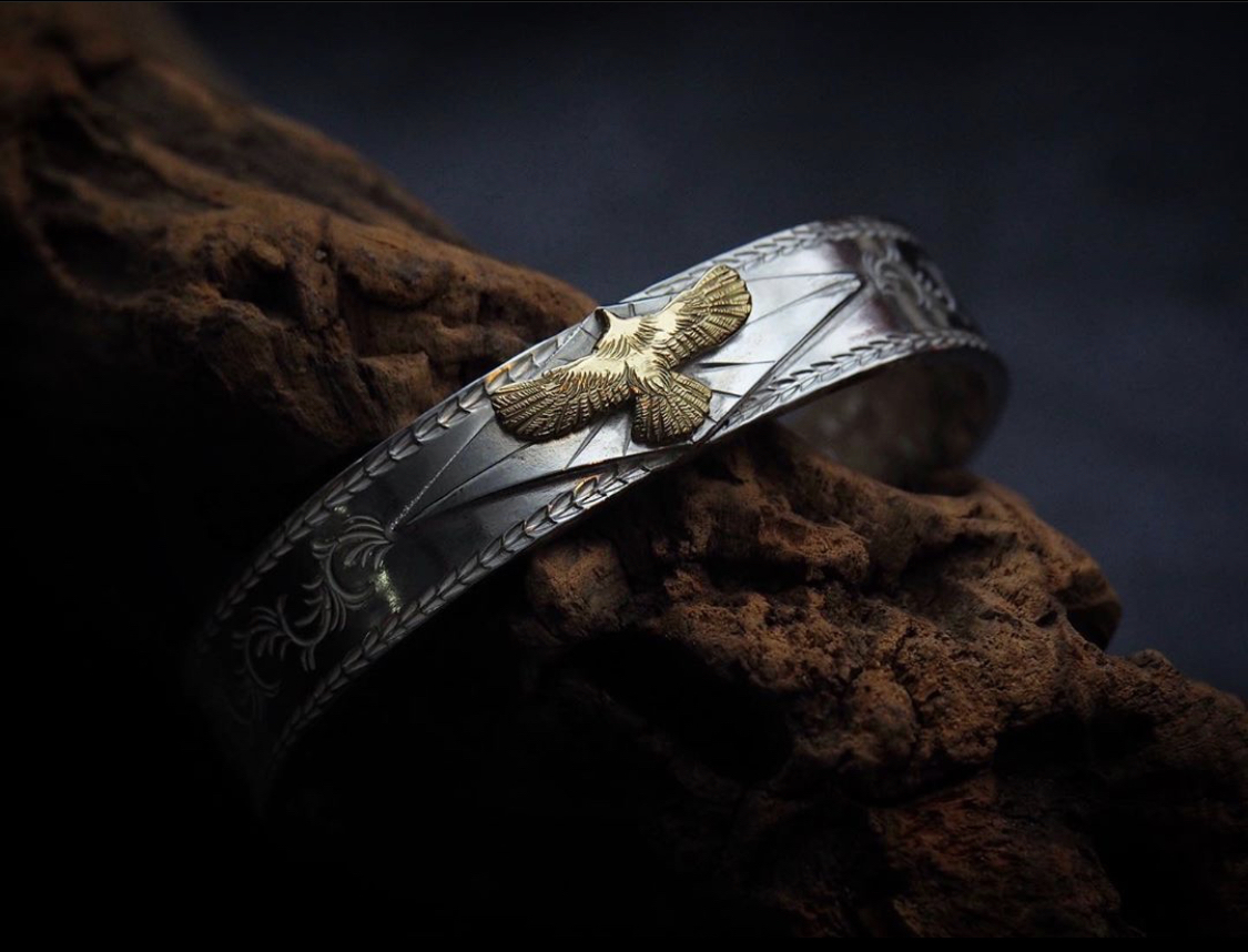 12mm 金鷹花紋手鐲