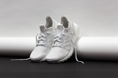 ub 19 triple white