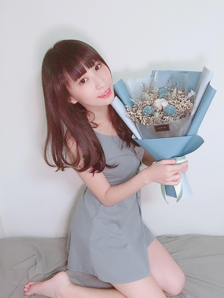 小薇花藝SWFLORIST乾燥花束推薦永生花束推薦不凋花束推薦求婚花束告白花束