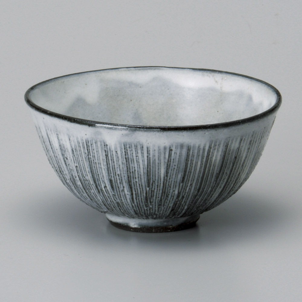 【美濃燒】黑土粉引串目 茶飯碗