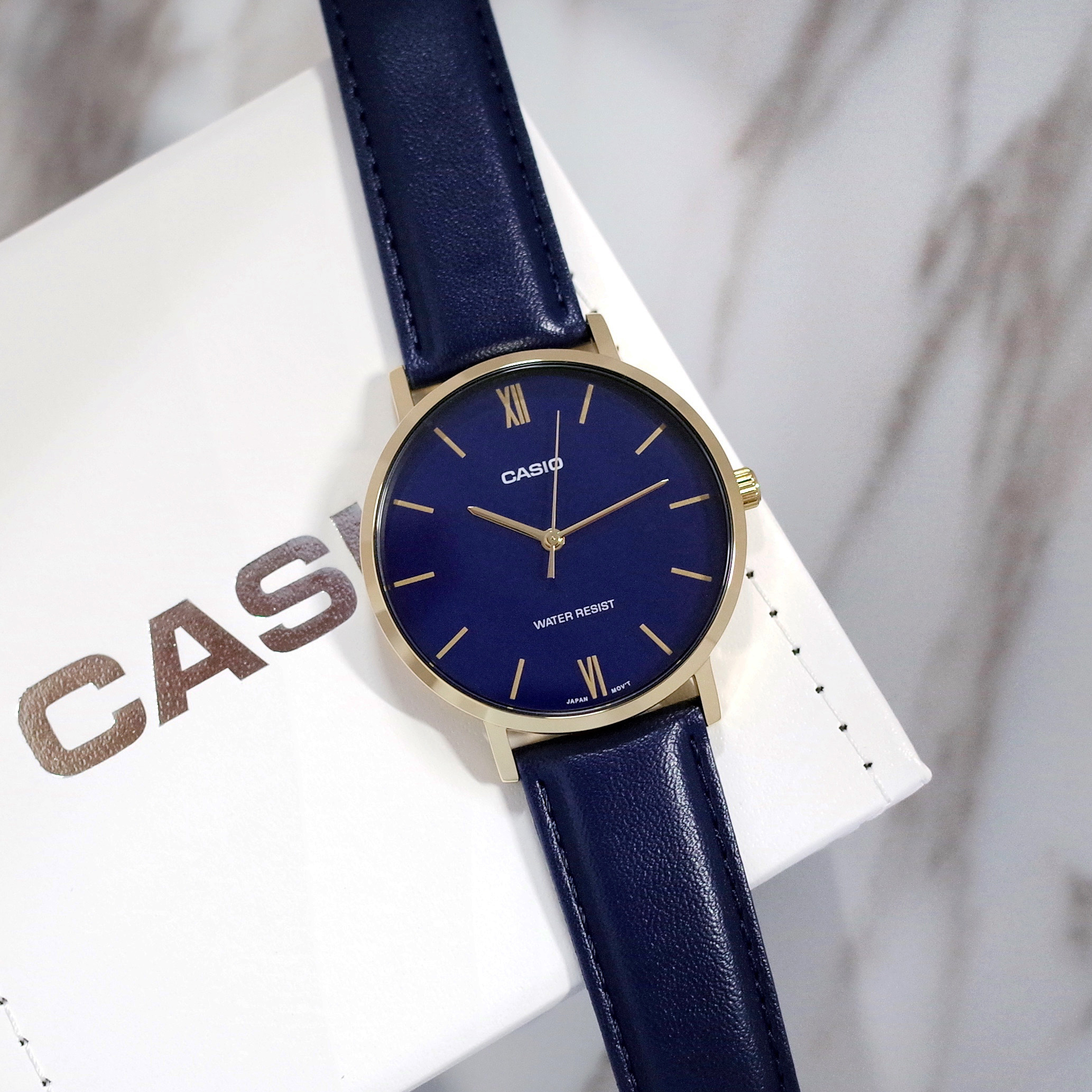 Casio MTP-VT01GL-2B 40mm 藍金皮帶錶 復古錶