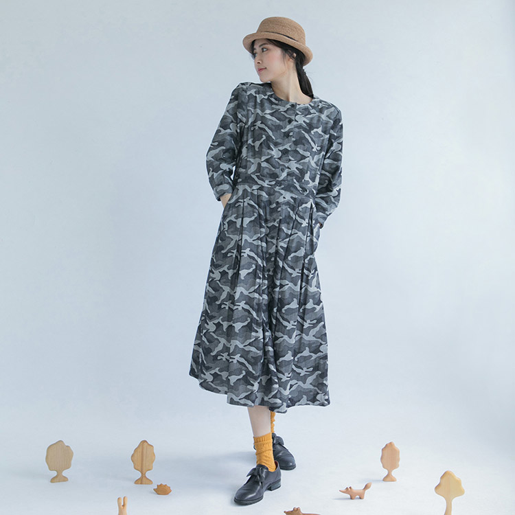 海潮鯨魚七分袖開襟洋裝