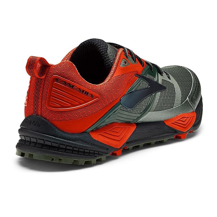Brooks Cascadia 12 男裝軍綠橙色