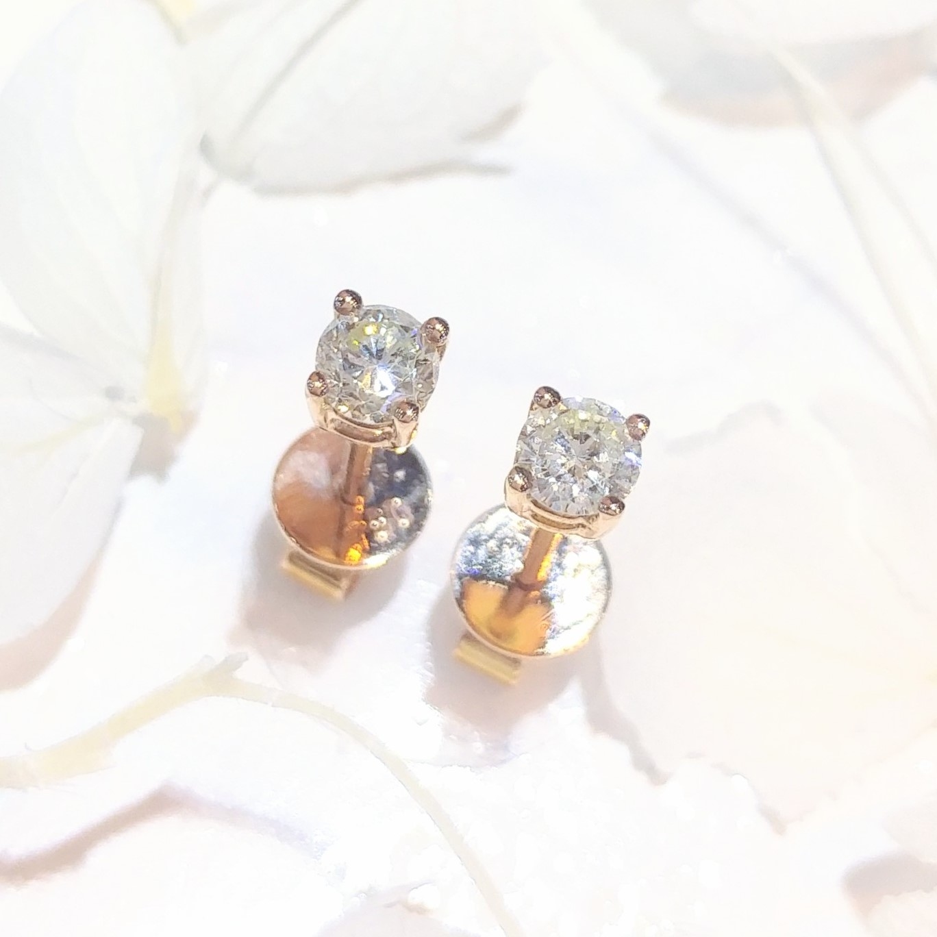 全新18K玫瑰金【主石33份鑽石】4爪耳環