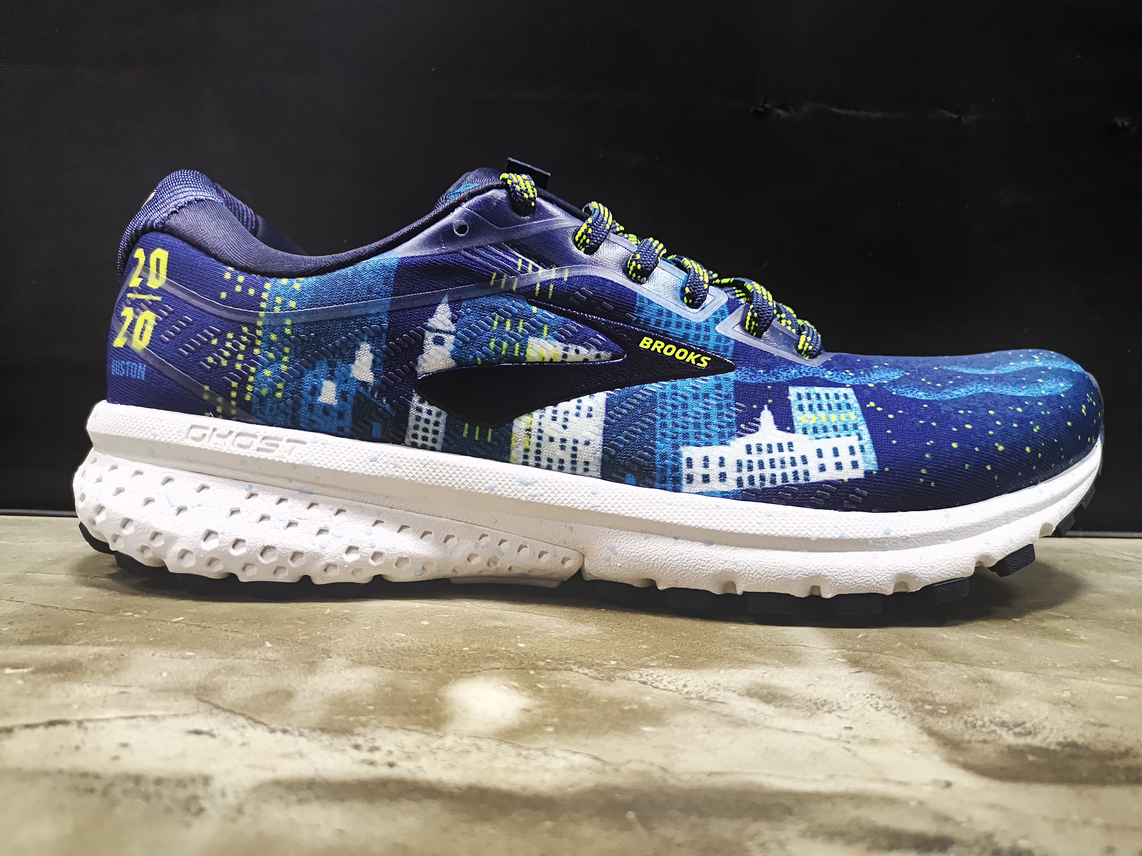 Brooks Ghost 12 Boston 男裝