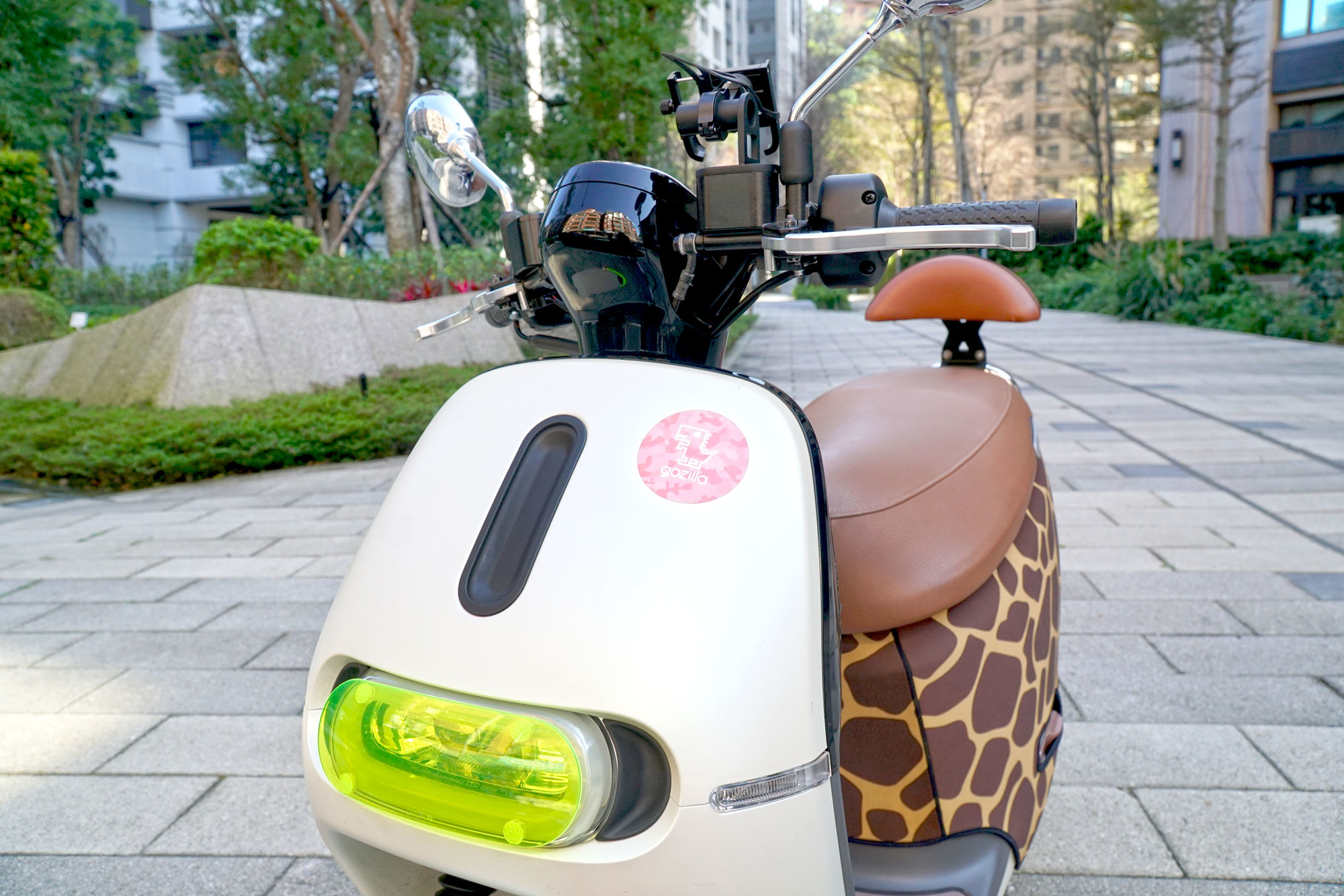 Gozilla 圓形迷彩 抗曬防水車體貼紙