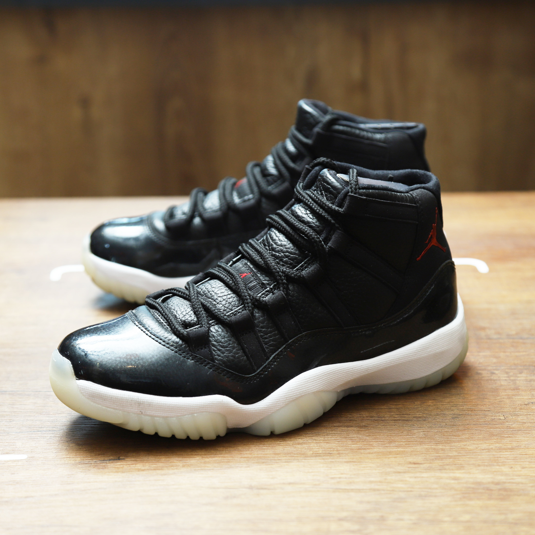 Air Jordan 11 Retro 72-10 黑紅冰底【378037-002】