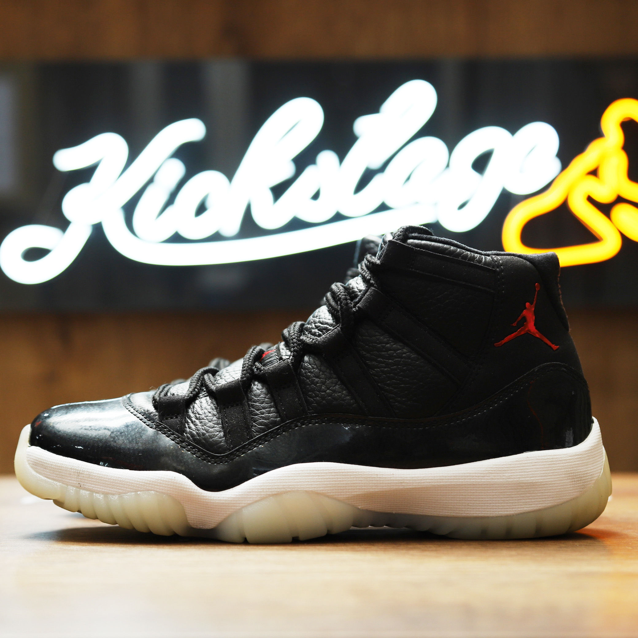 Air Jordan 11 Retro 72-10 黑紅冰底【378037-002】