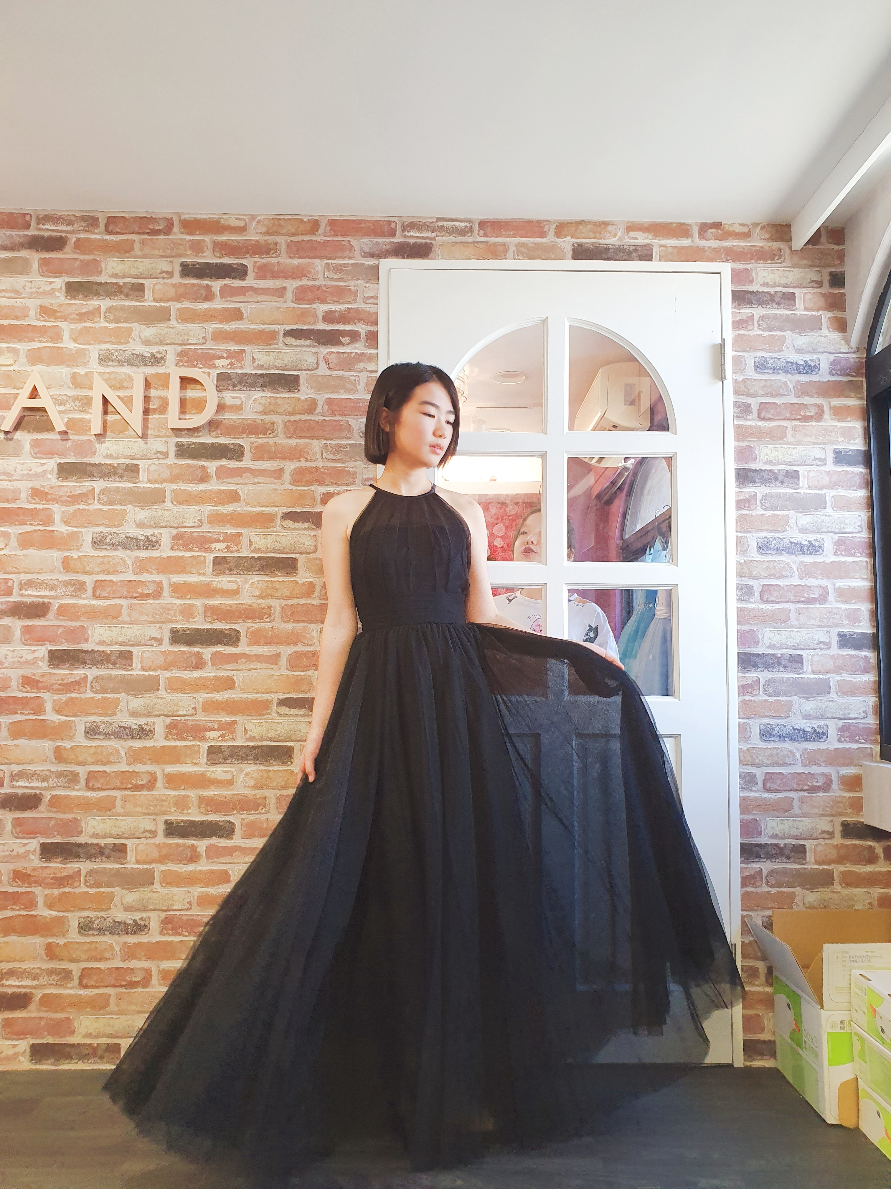 裸肩長款紗禮服