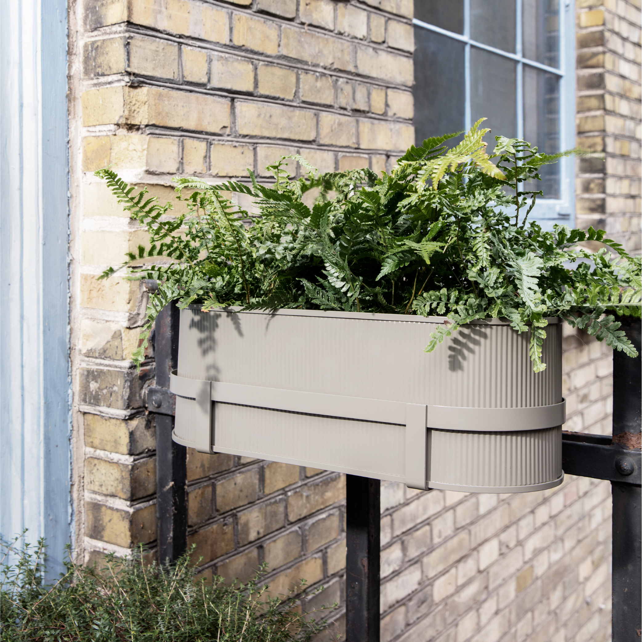 包浩斯 / 陽台植栽掛架 by ferm LIVING