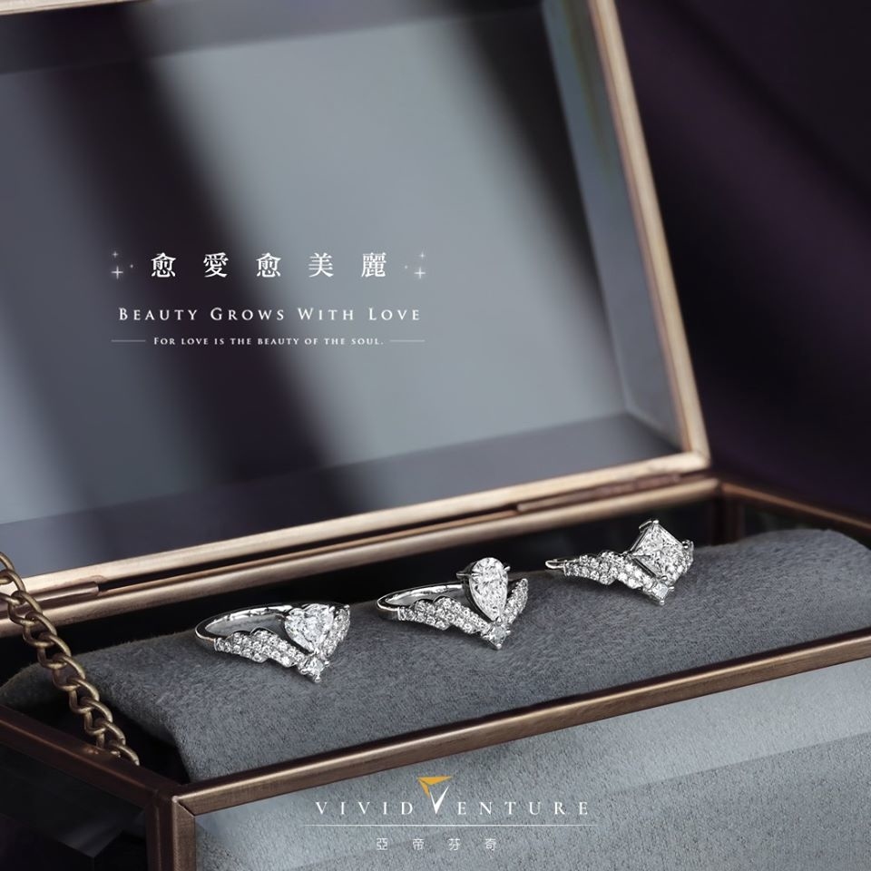 維多利亞之翼｜榮耀 — GIA1克拉公主方形鑽戒